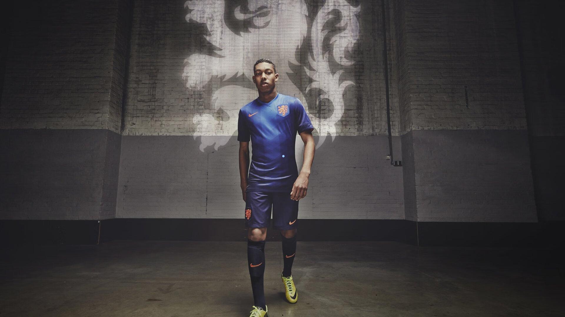 巴萨冬窗引援计划生变，曼城后卫伤病潮致阿克转会基本无望