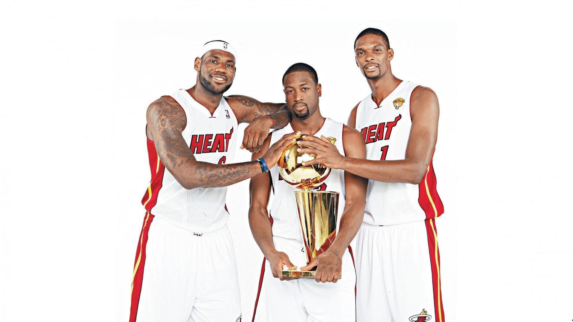 苦苦支撑！武克切维奇半场轰16分6板独木难支，正负值-9折射团队困境